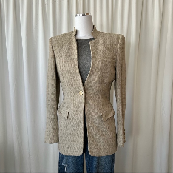 VTG 1990s Giorgio Armani Le Collezioni Collarless single-button closure Blazer. - Picture 2 of 13